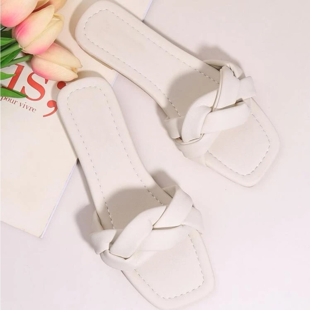 Sandals - Picture 3 of 5